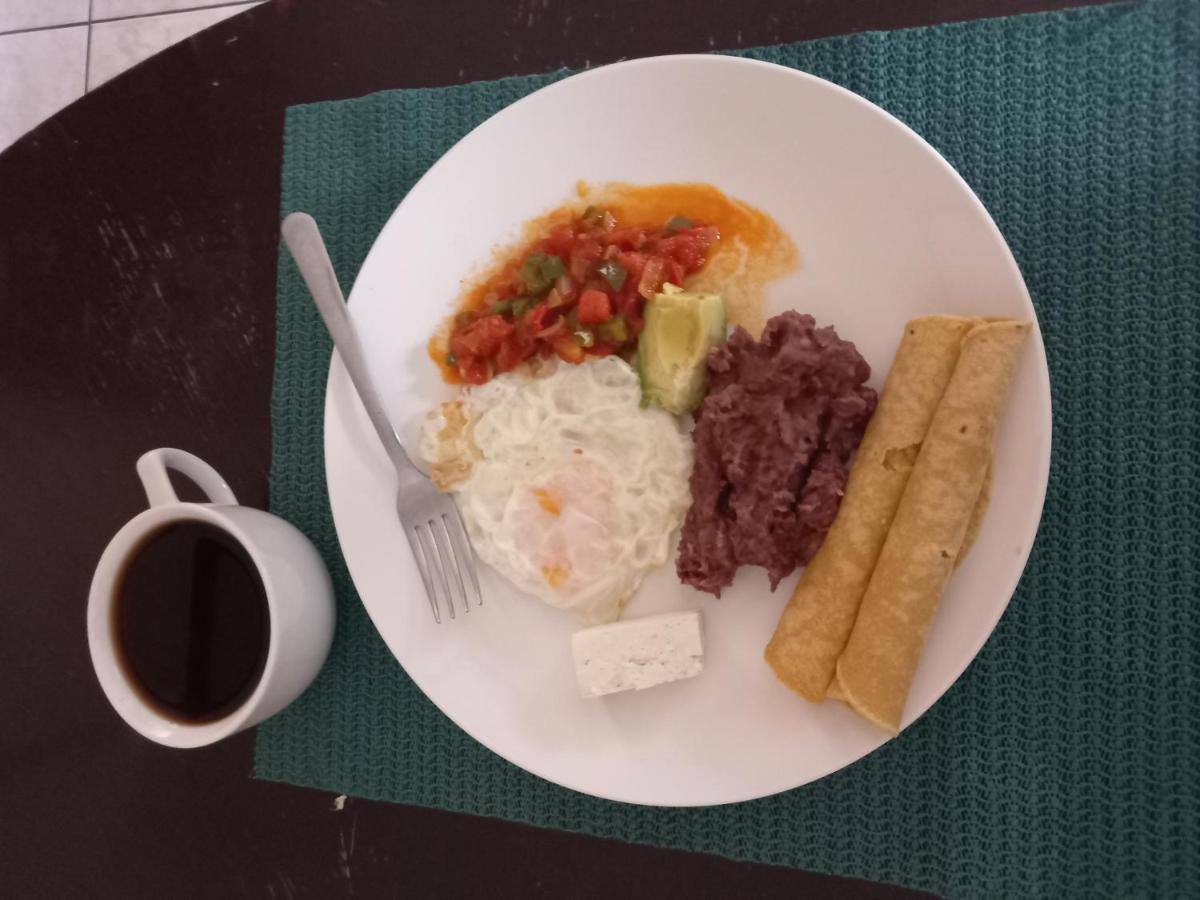 Hospedaje Casa De Luna Tegucigalpa Zewnętrze zdjęcie