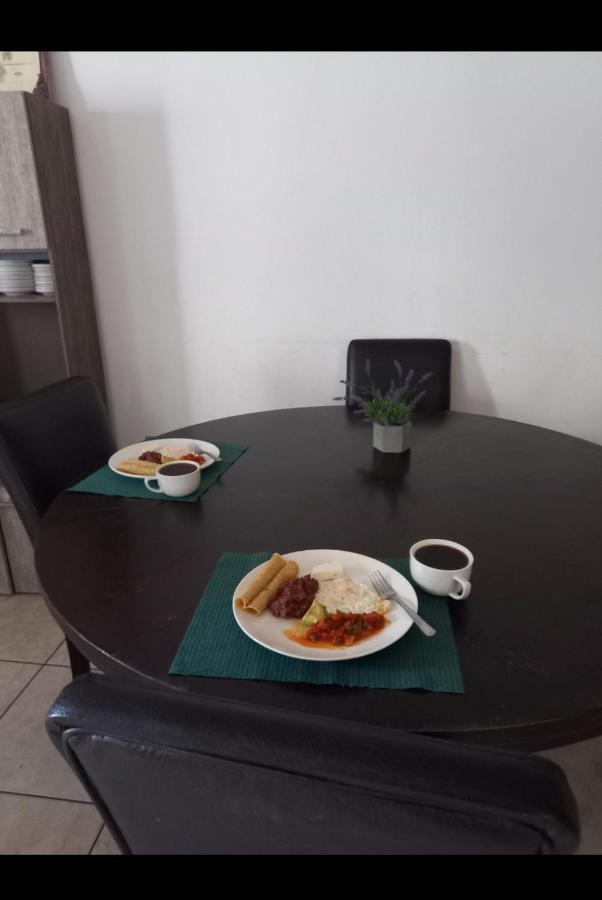 Hospedaje Casa De Luna Tegucigalpa Zewnętrze zdjęcie