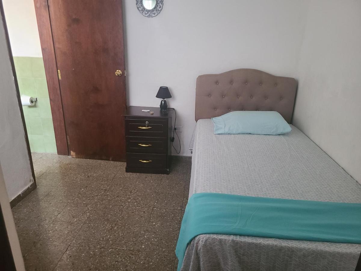Hospedaje Casa De Luna Tegucigalpa Zewnętrze zdjęcie
